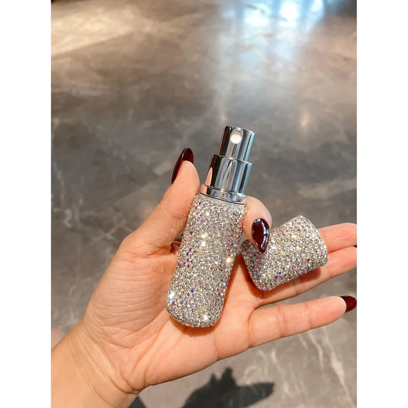 Diamond-Encrusted Travel Spray Perfume Bottle Portable Mini Empty Press Bottle for Fragrance Sample Distribution
