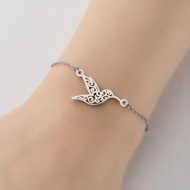 Stainless Steel Hummingbird Bracelet Fashion Hollow Bird Charm Bracelets Rainforest Animal Jewelry Gifts