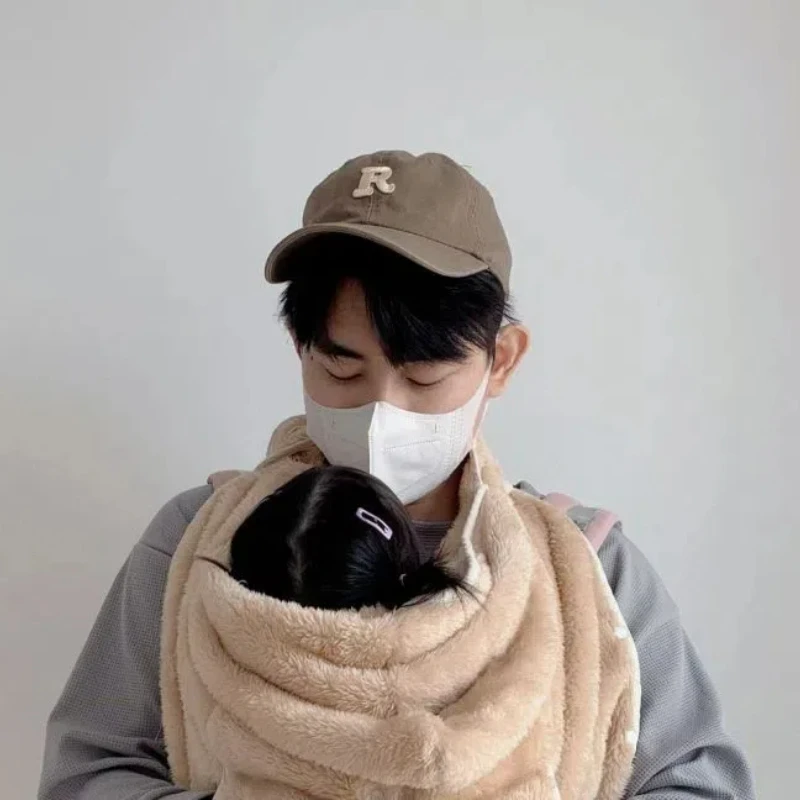 Morbida coperta per bambini cartone animato in pile corallo ricamato fasce invernali caldo piumino copertura per passeggino mantello per neonati coperte per pisolino