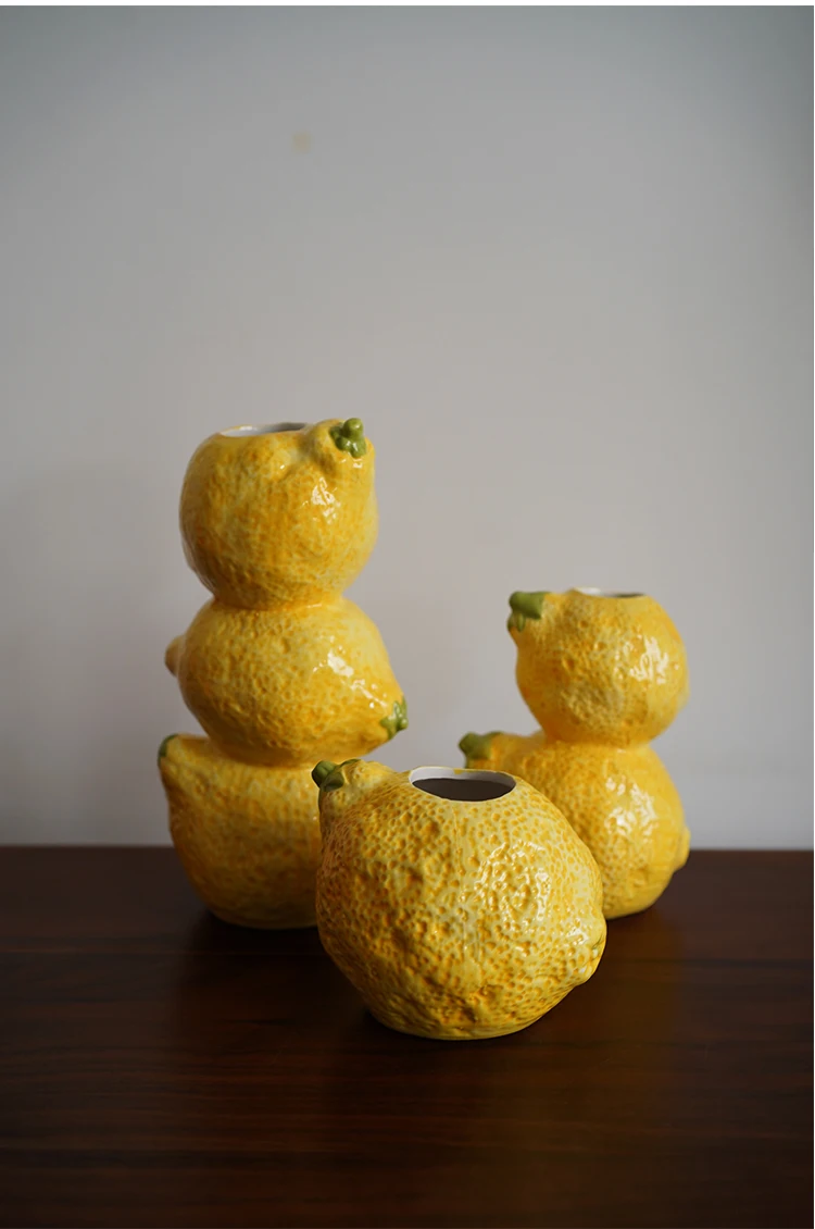 European Hand Drawn Fruit Shaped Retro Ceramic Vase Lemon Strawberry Orange Flower Vase Exquisite Decorative Ornaments