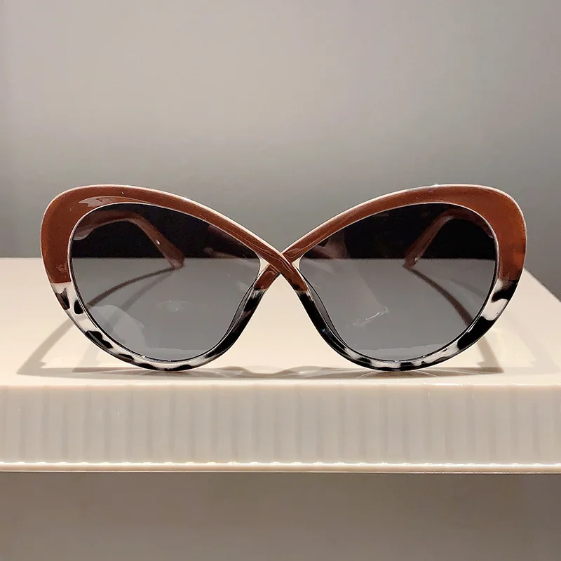 نظارات شمسية عصرية جديدة بإطار على شكل فراشة، ظلال ألوان فريدة من نوعها للنساء، نظارات تصوير على طراز الشارع #4