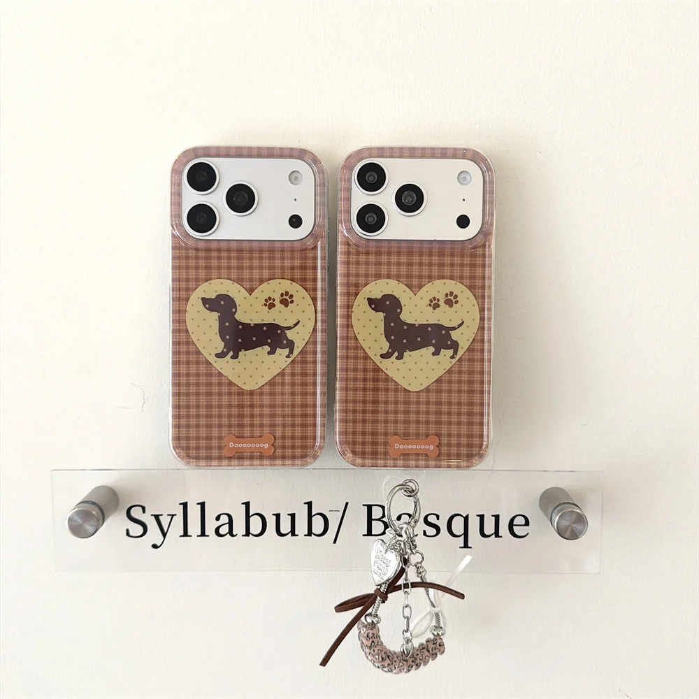 Kawaii Dachshund Heart Phone Case For iPhone 18 Pro Max 18 Pro 17 16 15 Brown Gingham Plaid With Beaded Charm Soft TPU Cover