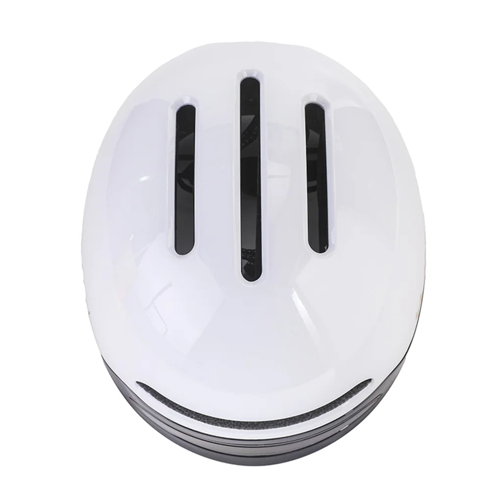 

YUMAJ new intelligent automatic induction left and right steering brake tail light bicycle helmet city cycling magnetic charging