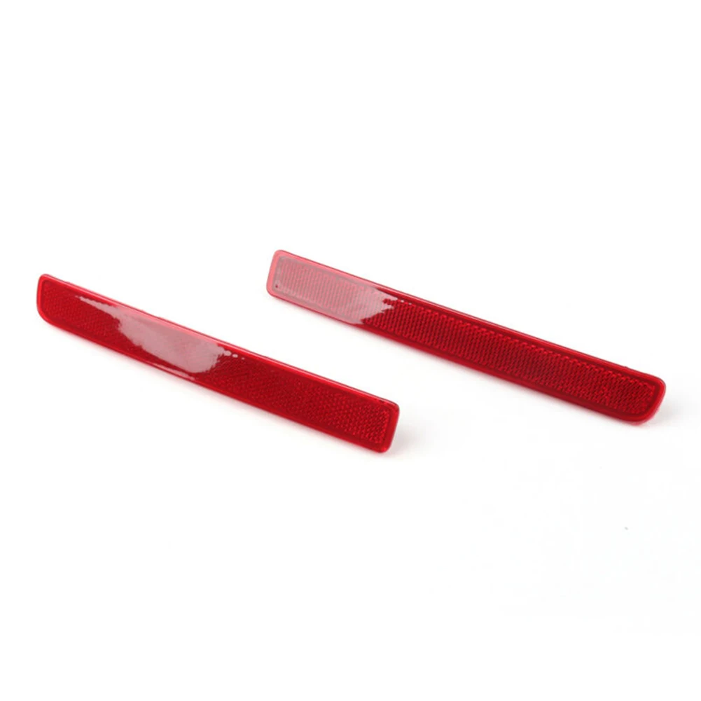 Red Rear Light High-strength Construction Made Of ABS Material OEM Number XFF500020 OEM Number XFF500030 Vehicle Upgrade