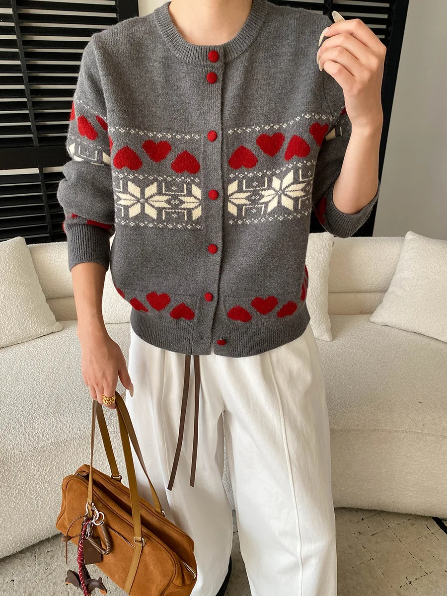 

Spring women's casual love jacquard round neck loose sweater knitted cardigan