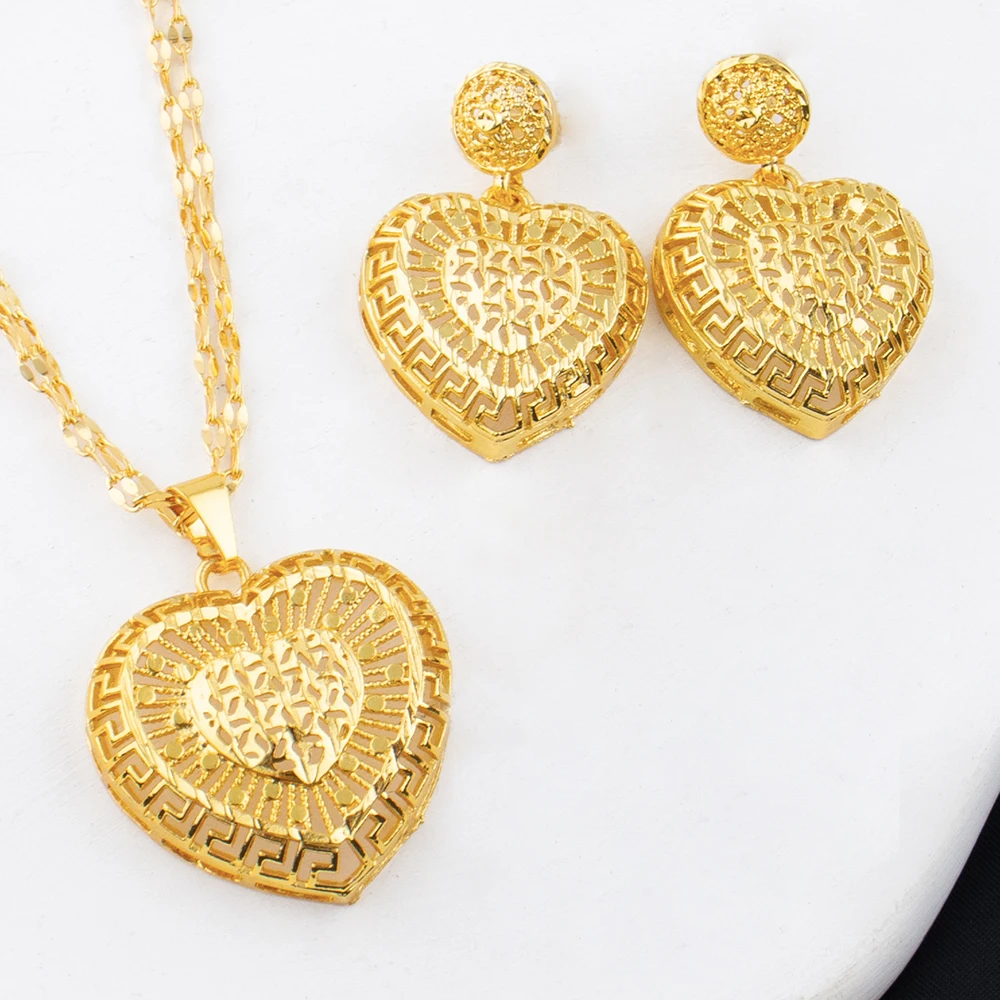 

Heart Necklace Earrings Set for Women's Necklace Love Heart Pendant Valentine's Day Fine Jewelry High-quality Banquet Gift