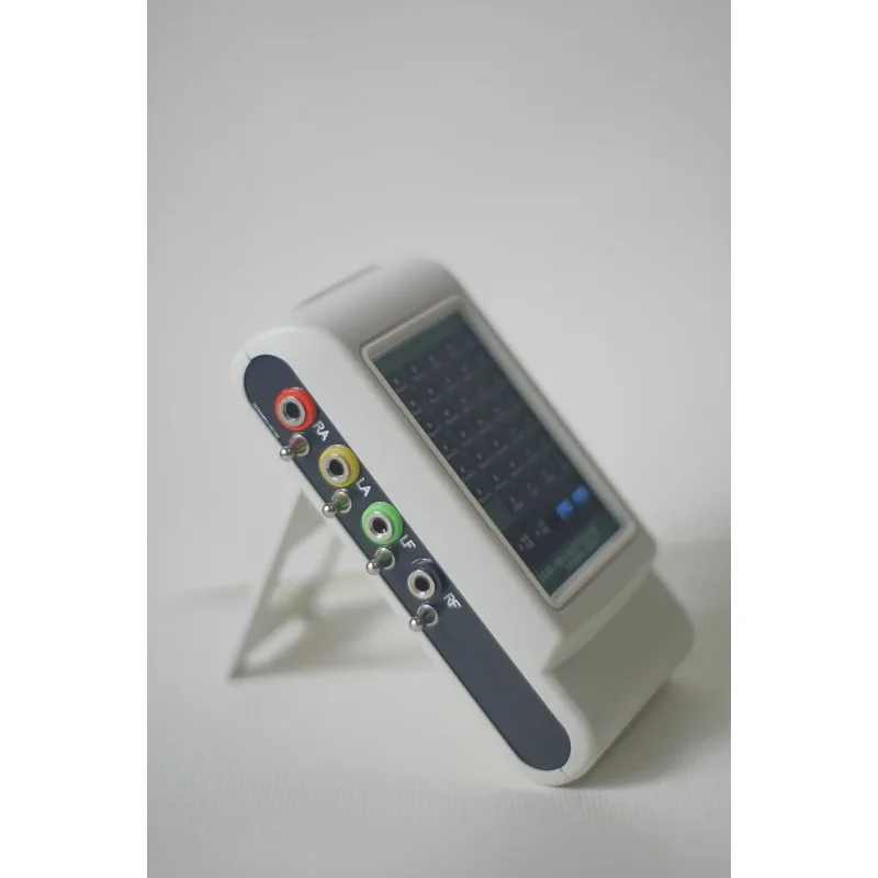 ECG generator Signal source emulator can load waveform data
