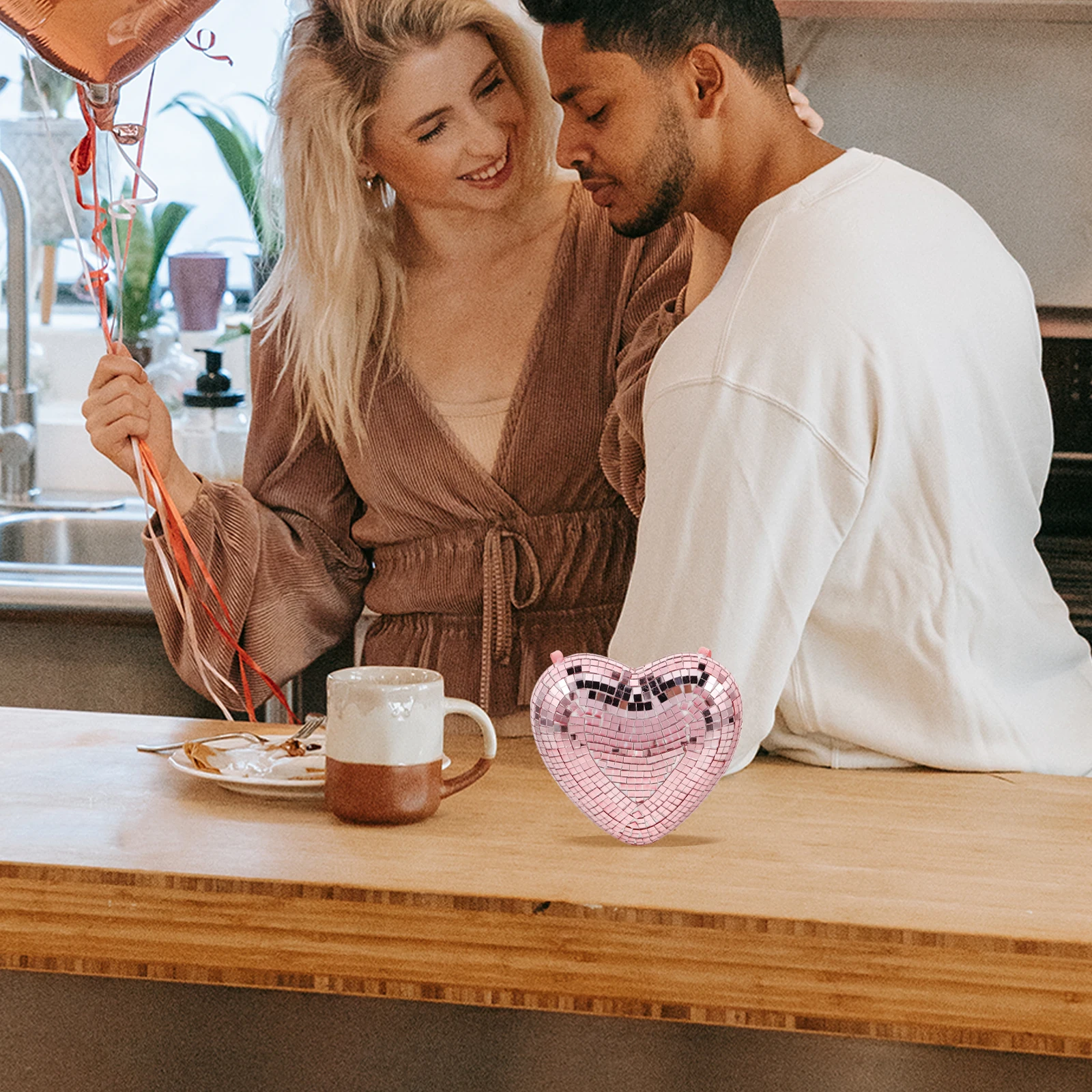 

Disco Heart Shaped Hanging Ball Mirror Reflective Decoration for Valentine's Party Home Bar Ktv Ceiling Table Romantic Ambience