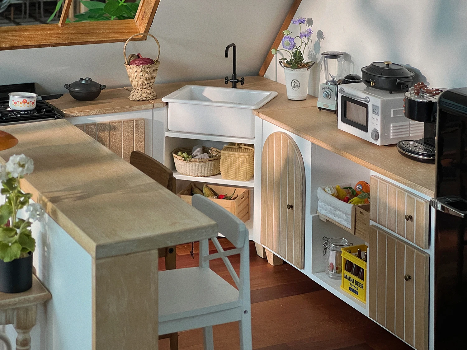 1/6 bjd ob11 miniatuur poppenhuismeubilair Minimodel een kast/ladekast met één deur