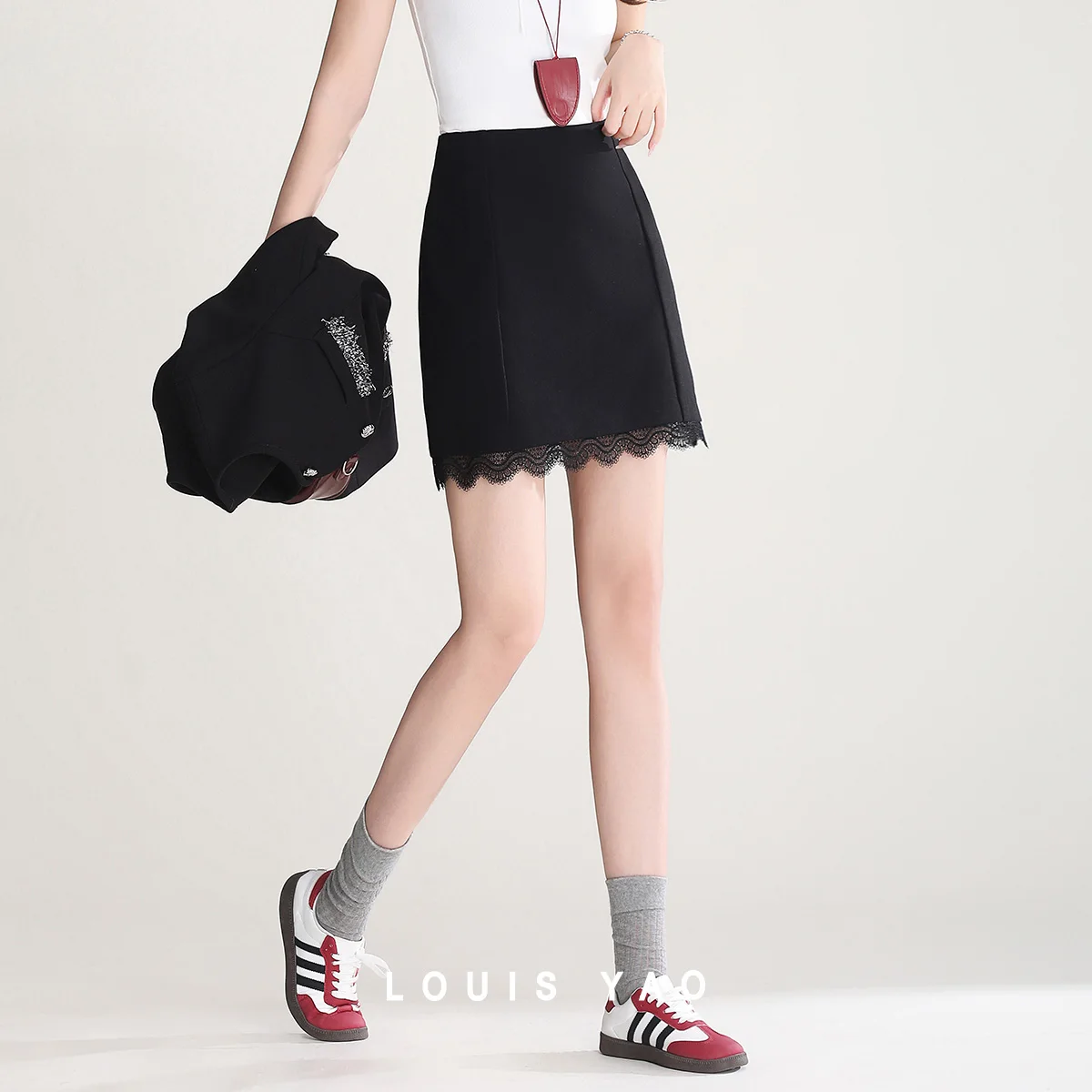 Splicing Lace Mini Skirt Elegant Temperament Package Hip No Elastic Short Skirt Woman Female Clothing Spring New 2025