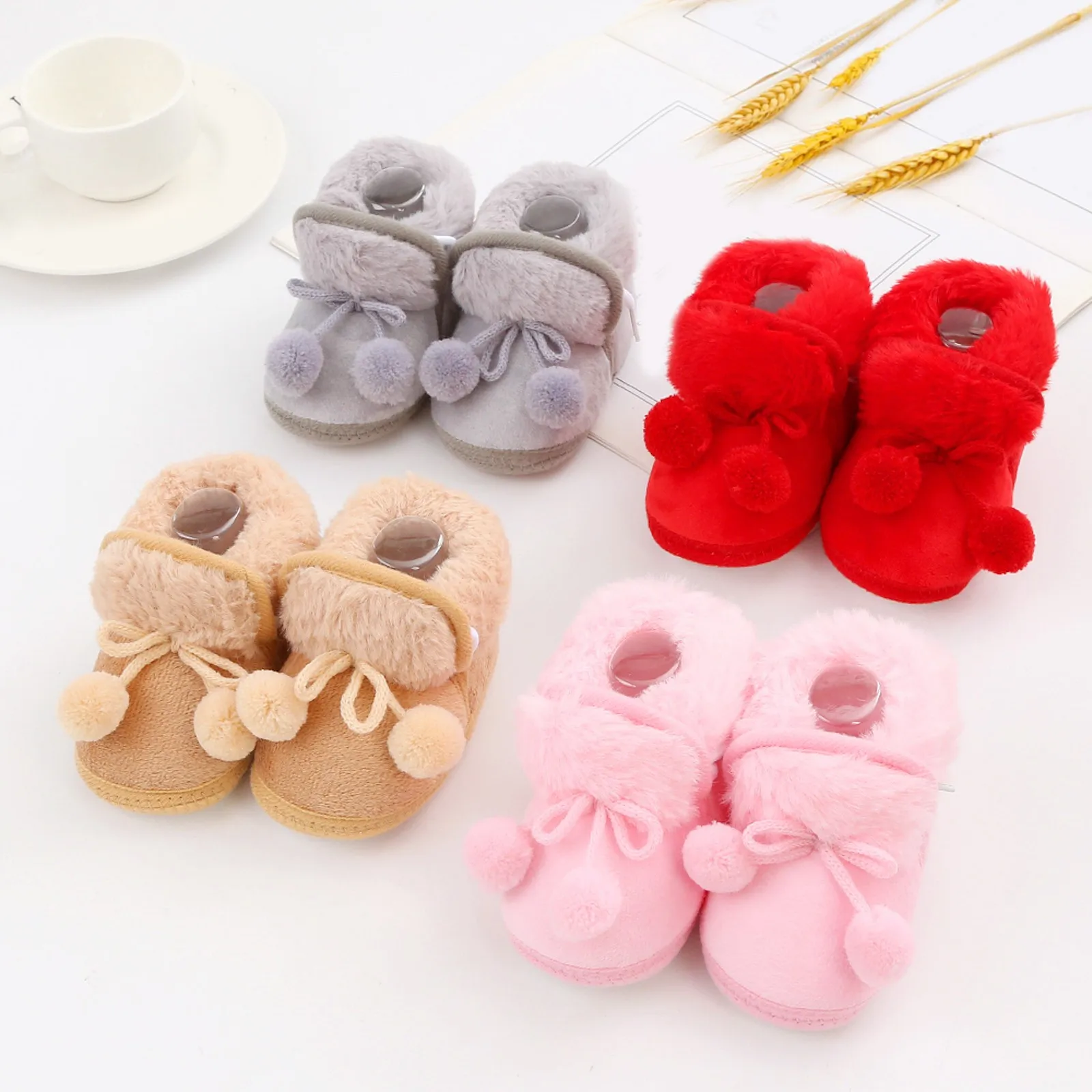 أحذية للأطفال الأولاد أحذية أطفال عصرية من القطيفة الدافئة أحذية أطفال مريحة ونعل ناعم أحذية أطفال صغار أحذية دافئة لحديثي الولادة