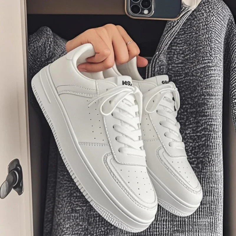 Neue weiße Schuhe für Herren, Frühling, Jugend, lässig, vielseitig, Herrenschuhe für Studenten, Sportbrettschuh, verschleißfeste Boardschuhe