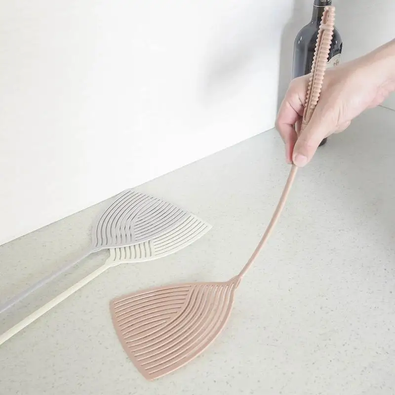 Thickened Striped plastic fly swatter Long Handle Insect Mosquito Mosquito Killer Repellent Tool Home Kitchen Daily Tool