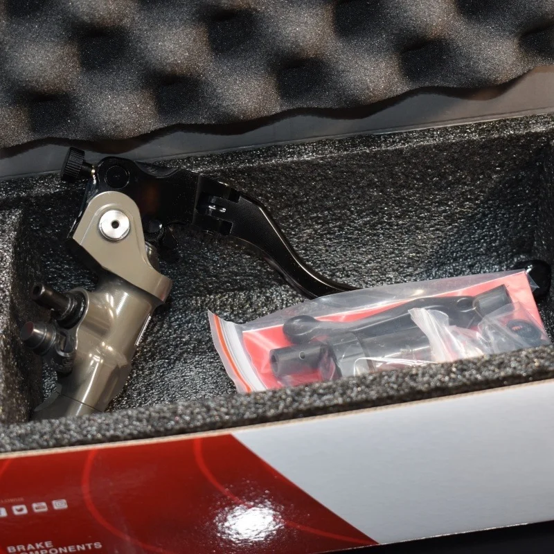 دراجة نارية دراجة نارية كهربائية تعديل الفرامل مضخة رفع مباشرة CNC18MM مكبس مصنع فريق GP مضخة لمقود 22 مللي متر