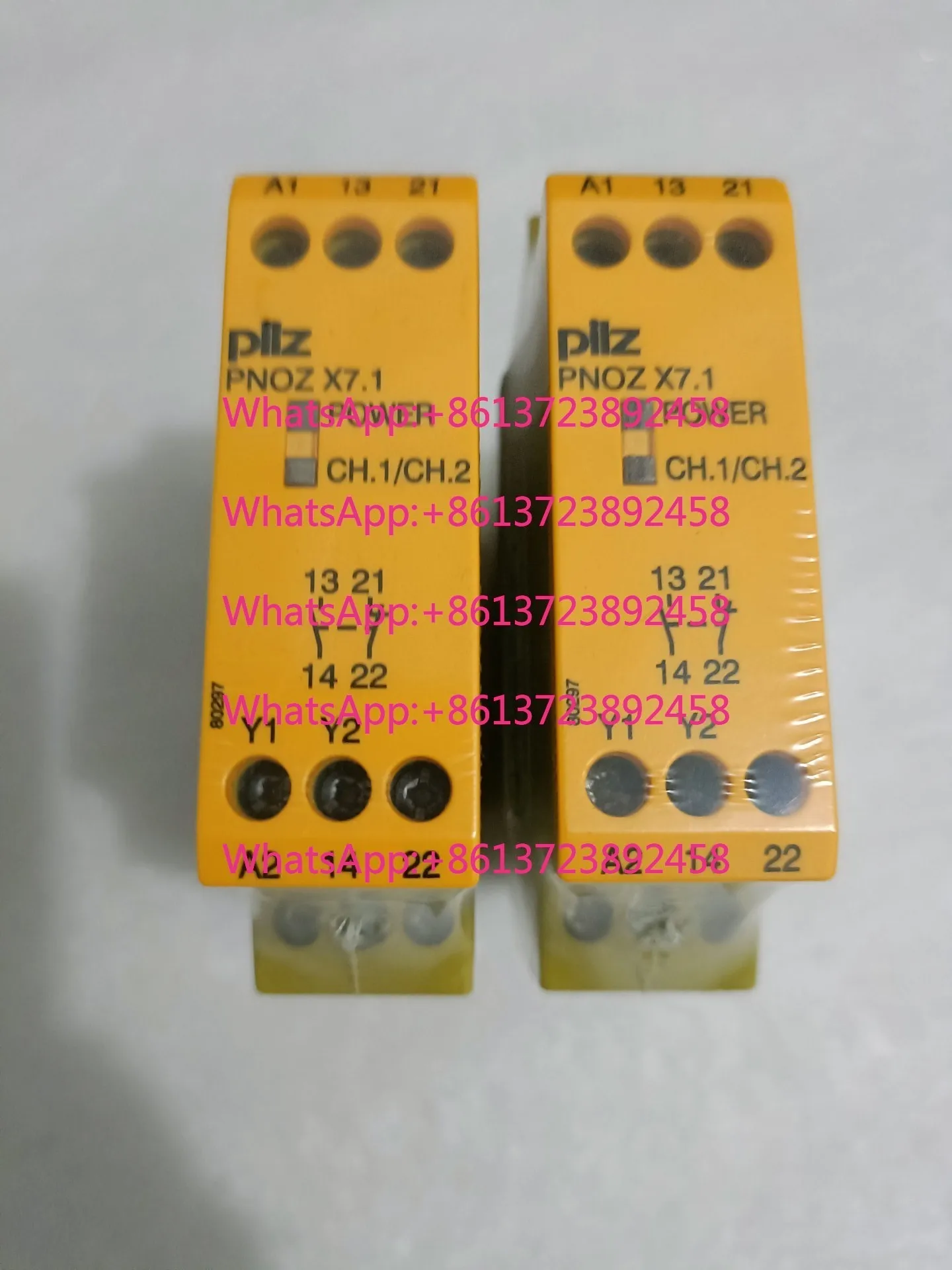 German Pilz safety relay PN0Z774051. Model 774051.