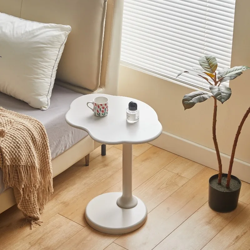 

Cloud-Edge Side Table - Creamy Modern Minimalist Mini Table, Perfect for Living Room, Sofa, Bedroom, or Bedside Tea Table