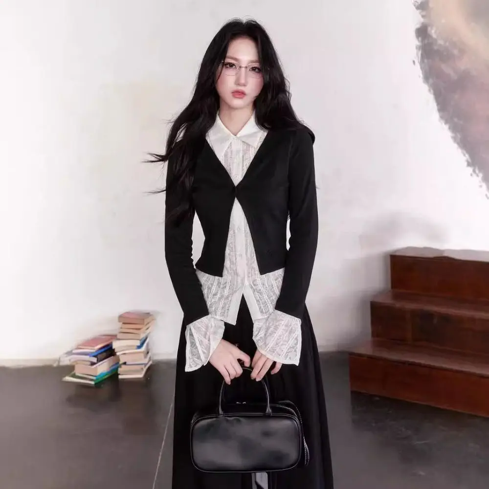 Slim Fit False Two-piece Top Korean Style Sweet Lace Long Sleeved Knitwear Patchwork Flip Collar Lace Shirts Knitwear Party