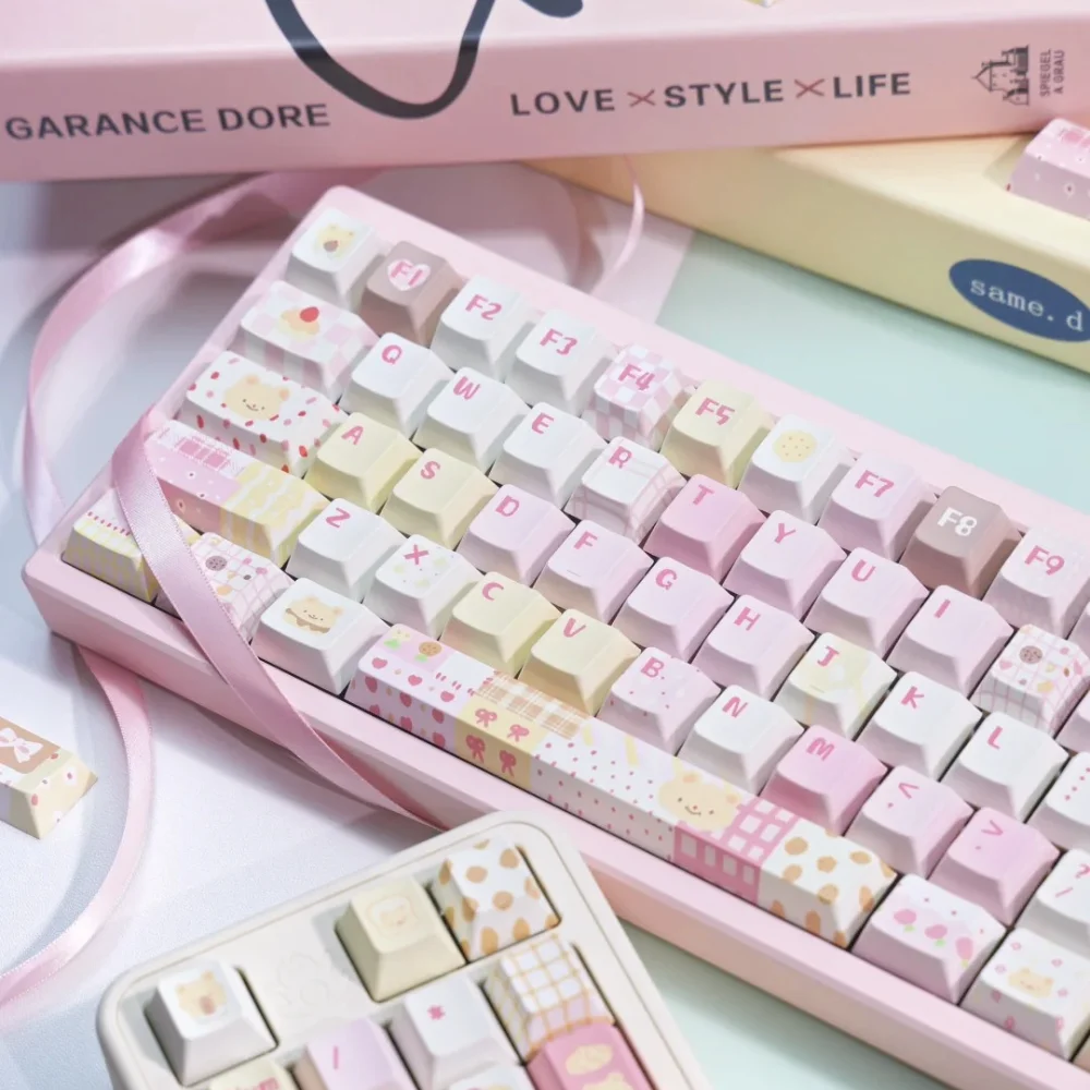 Imagem -03 - Bonito Butter Bear Keycap Cherry Perfil Pbt Keycaps para Teclado Mecânico Faça Você Mesmo Rosa Luz Amarela Pintados à Mão Estilo Key Caps