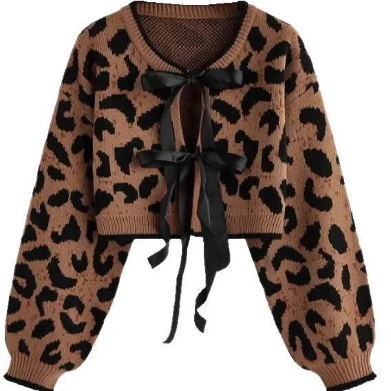 Sweater rajutan motif leopard baru musim gugur/dingin 2025, model longgar dan lembut, serta pullover ini merupakan gaya wanita yang trendi.
