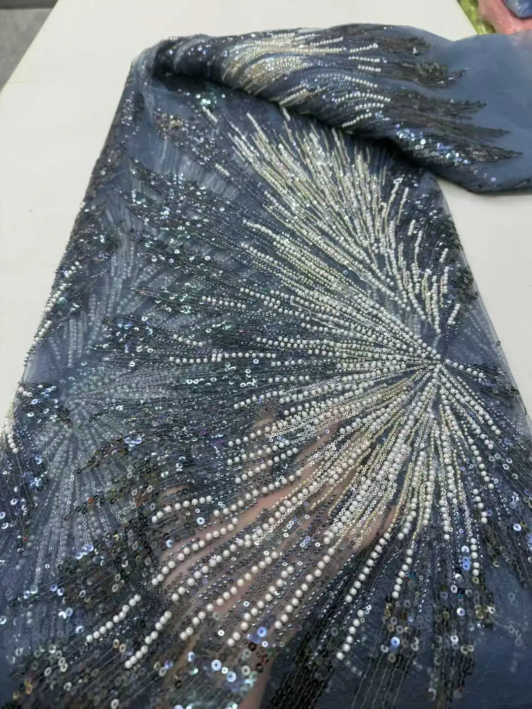 2025 Hoge kwaliteit schoonheid klassieke zware kralen pailletten Afrikaanse Franse Nigeriaanse kant stof voor vrouwen feestjurk