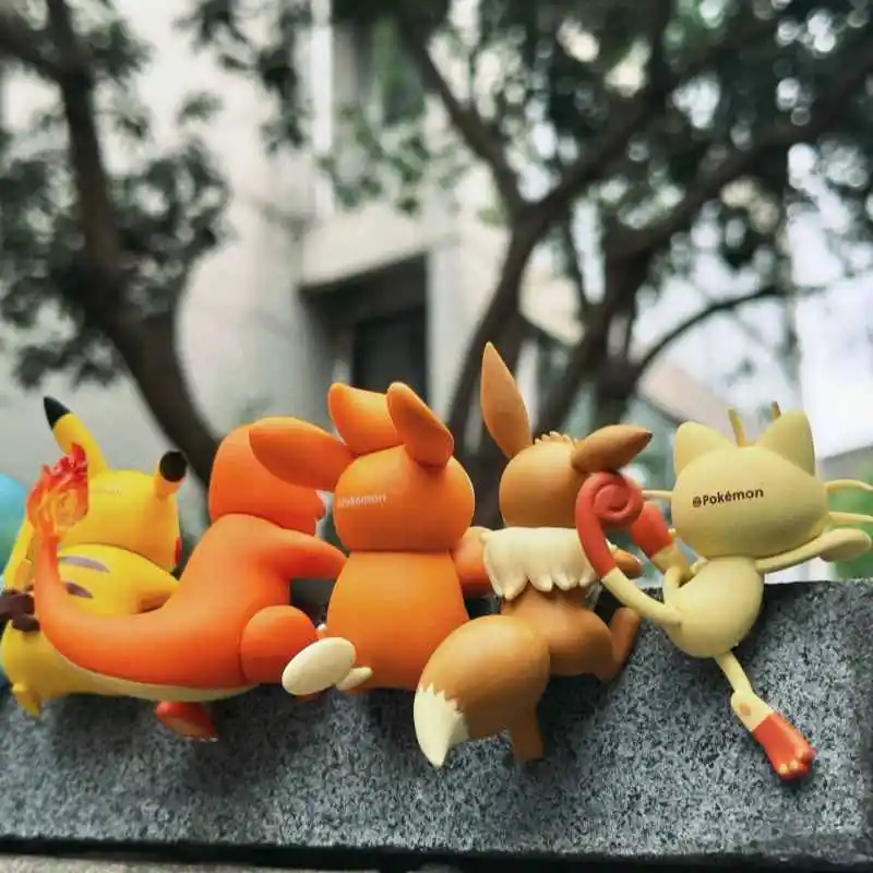 Nieuwe Echte Funism Pokemon Blind Box Speelgoed Lie Gevoelig Serie Auto Decoratie Kantoor Desktop Decoraties Collectible Beeldjes Model