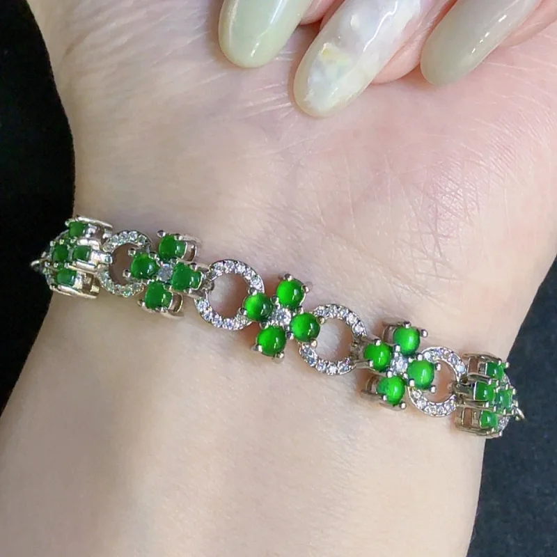 

Natural Emerald Full-Green Four-Leaf Clover Bracelet, High-Quality Bright Sun-Green Egg-Shaped Jewelry, Popular in Live Streamin
