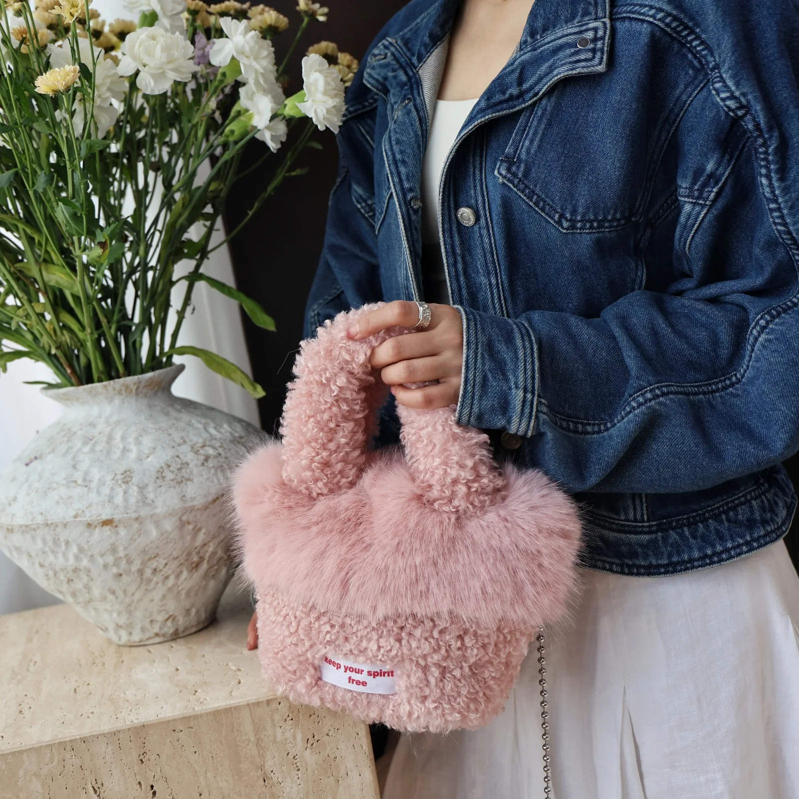 

Multi Color Gentle Fluffy Handbags Autumn Winter Chic Design Bucket Bags for Women Daily Commuting Chain Crossbody Bag