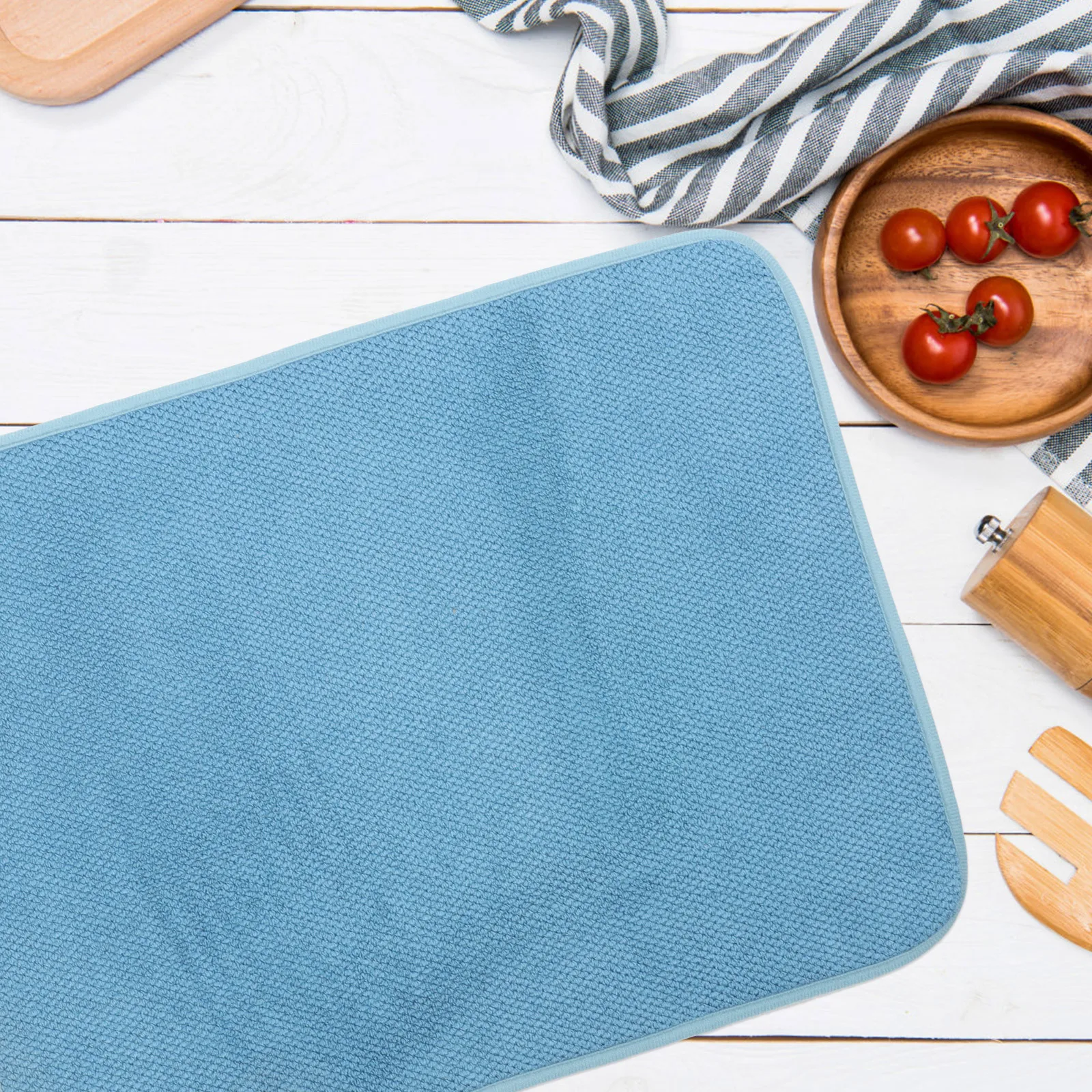 

Large Microfiber Dish Drying Mat Quick Dry Non Skid Surface Multi Use Kitchen Drying Pad for Utensils and Tableware