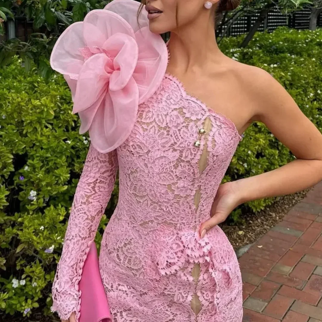 Vestidos de graduación con apliques, vestido de fiesta Floral en capas con manga, longitud hasta la pantorrilla por debajo de la rodilla, encaje rosa, un hombro, vestido de mujer personalizado