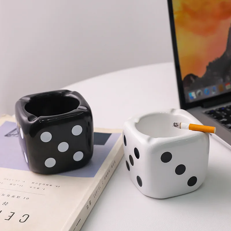 Creative Dice Ashtray Home Living Room Desktop Ashtray for Boyfriend Gifts, Personality Trend and Advanced Sense