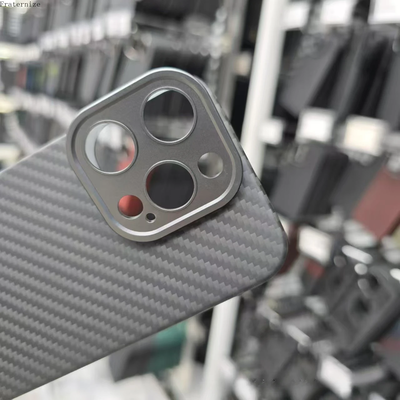Магнитный чехол для iPhone 16 Pro Max из натуральной углеродной ткани, арамидный чехол, защитный металлический кронштейн, защитная крышка для объектива