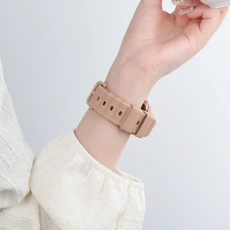 Silicone Strap For Apple Watch Band 46mm 44mm 42mm 45mm 49mm 40mm 41mm 38mm Sport Correa iwatch Series Ultra 2 10 9 SE 8 7 6 5 4