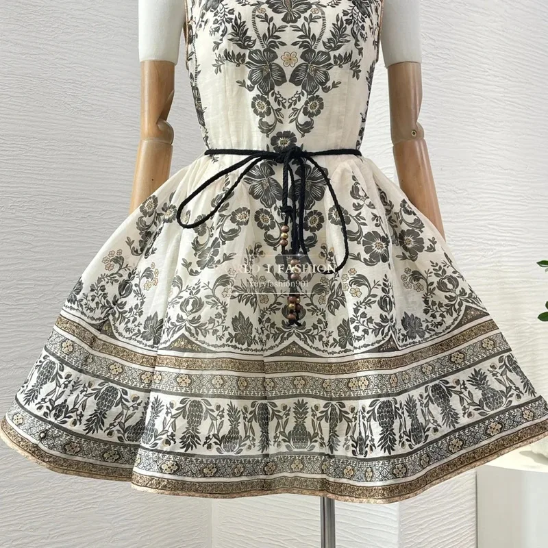 ผ้าลินินผ้าไหมคุณภาพสูง 2025 ใหม่สไตล์ชายหาดวันหยุดแขนกุดผู้หญิงชุดมินิ