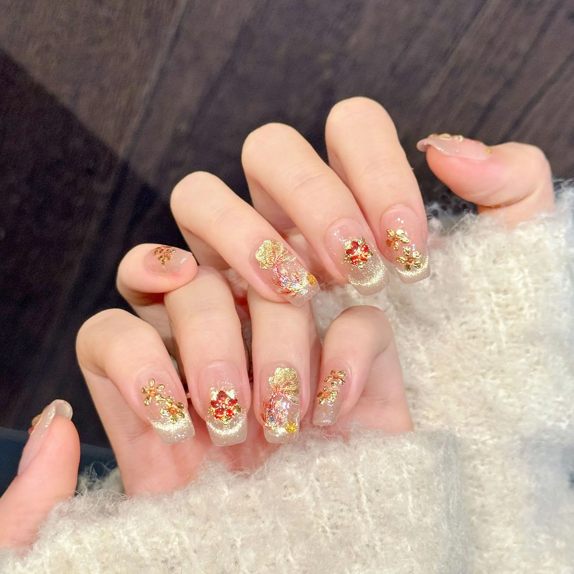 10Pcs Handmade Press On Nails Nude Transparent Gold Foil Flower Chinese Style Gradient Design With 4-PIECE Tool Adhesive Nail