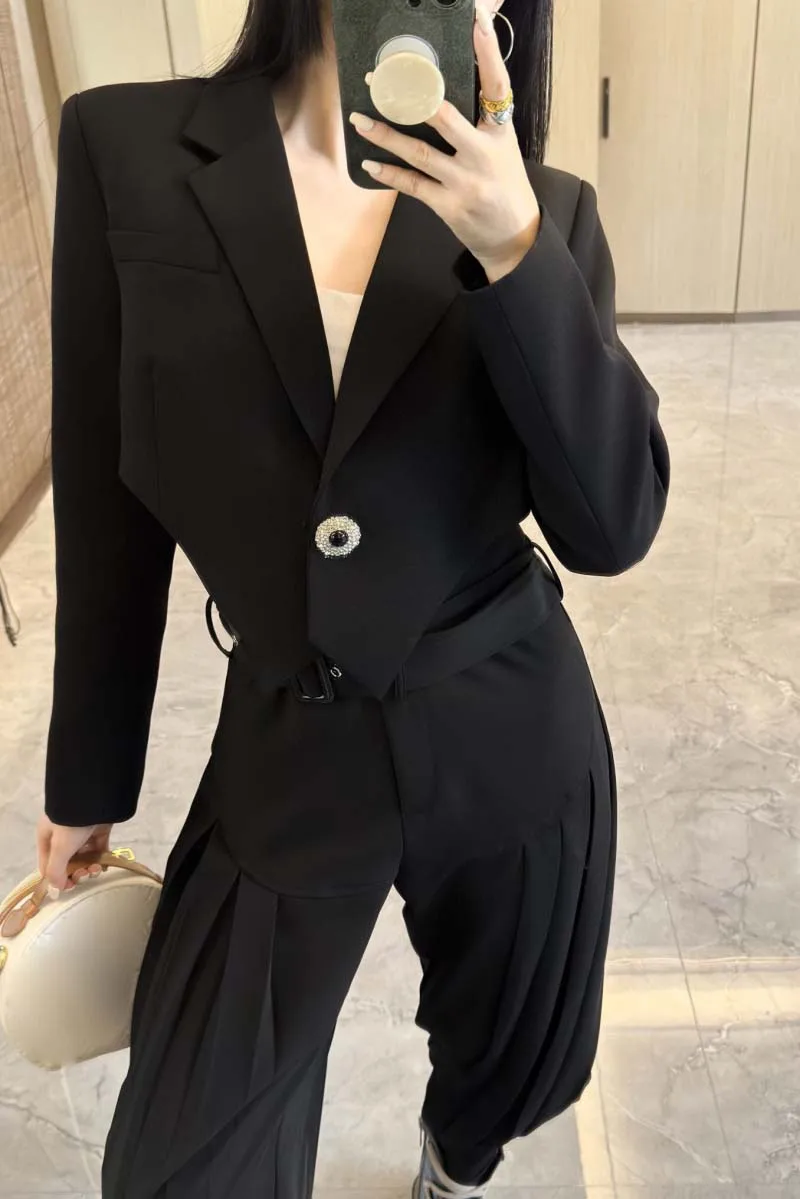

Ladies and gentlemen's fashionable and high-end trousers, exquisite waist belt, slimming and ankle binding pants