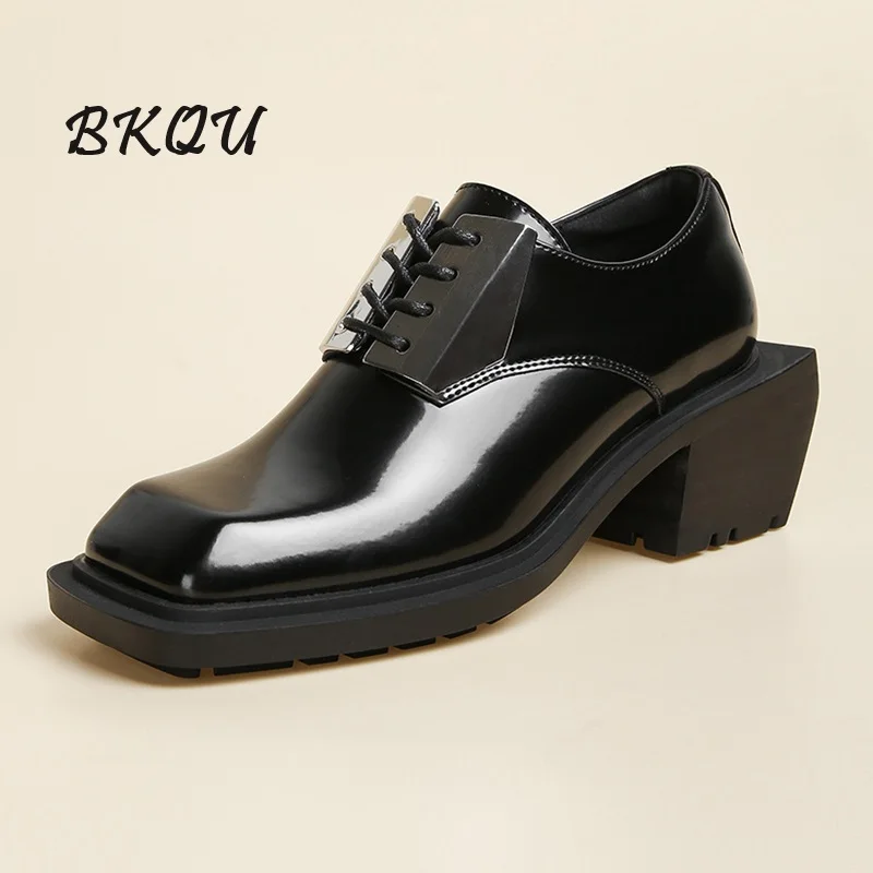 BKQU 2024 New Trend Men\'s Design Sense Metal Decorative Derby Shoes Square Head Small Leather Shoes High Quality