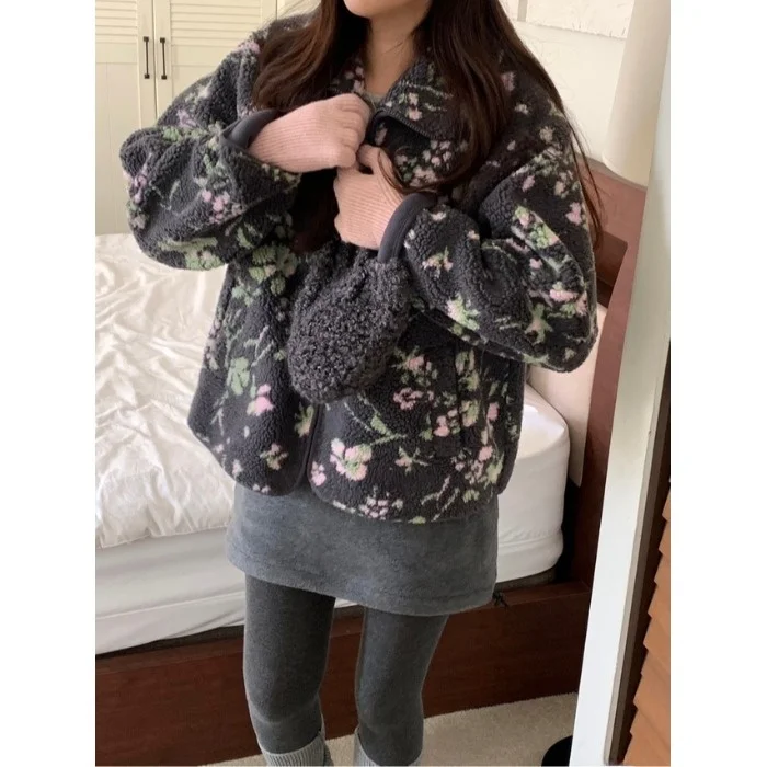 

Теплый женский жакет из меха ягненка, винтажный нежный милый цветочный дизайн, корейская версия, универсальный элегантный открытый кардиган, топ