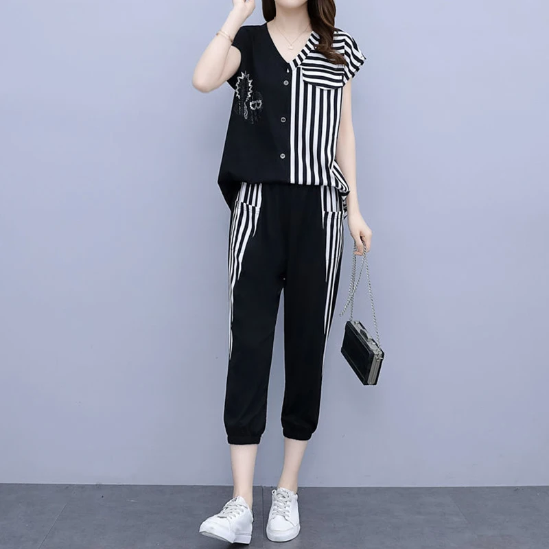 Casual Fashion Striped Short Sets Summer 2023 New V-Neck Short Sleeve Shirt Elastic Waist Ankle-Length Pants Loose Women\'s Sets