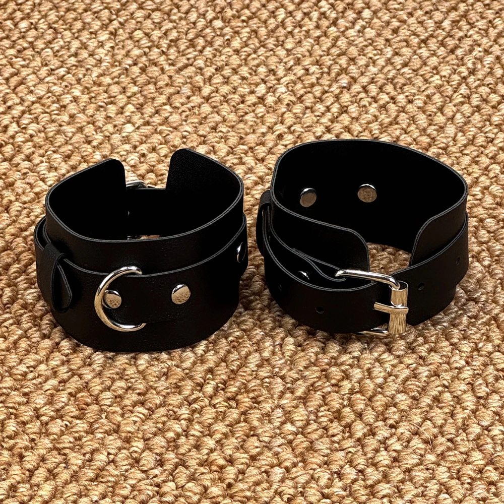 PU Leather Bracelet for Women New Punk Style Gothic Bracelets Adjustable Rivet Accessories Y2K Simple Hand Accessories view 4