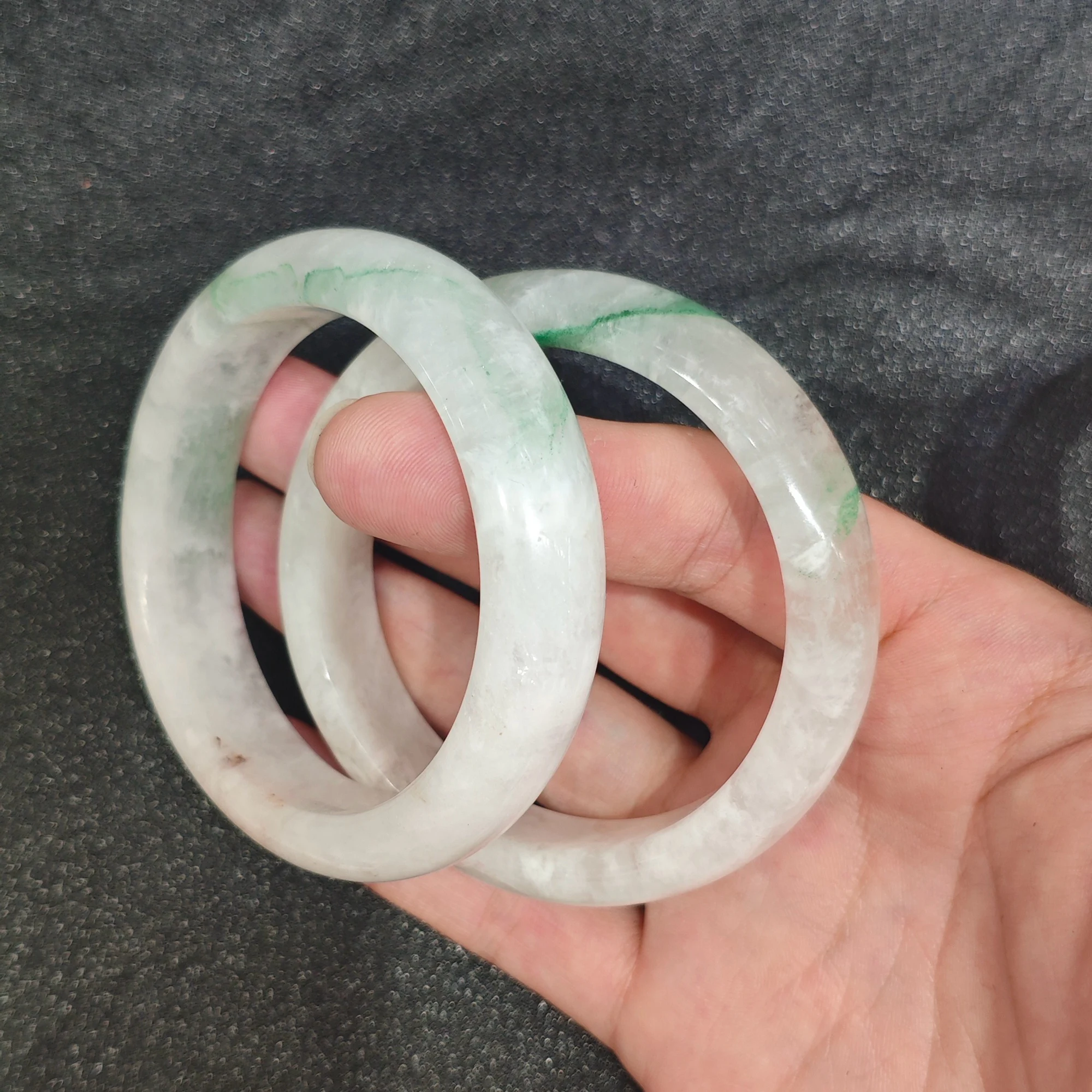 bracciale-rigido-in-quarzo-verde-naturale-con-gemme-bracciale-liscio-con-inclusioni-di-clorite-gioiello-in-cristallo-1-pezzo