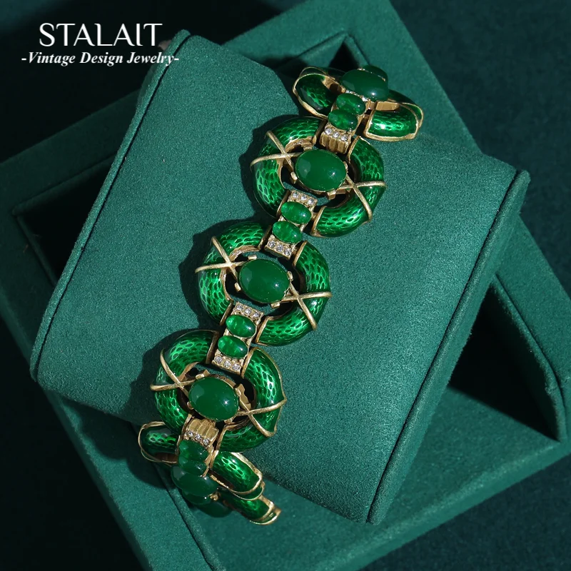 

Vintage Emerald Green Stone Bracelet Charm Snake Jewelry For Woman Gold Color Antique Luxury Designers Accessories 2025 Trend