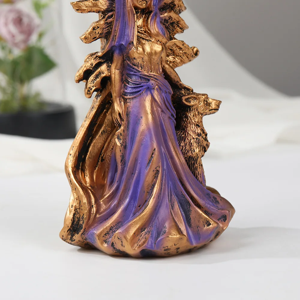 Hecate Greek Goddess Of Magic With Her Hounds Statue Figurine Modern Art Resin Witch Hound Sculpture Home Living Room Decoration
