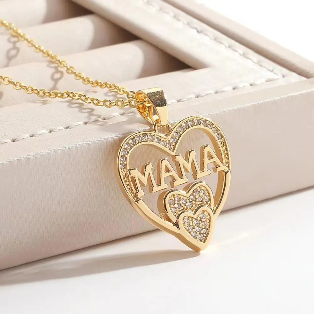 Heart Necklace with Letters Elegant Rhinestone Heart Pendant Necklace for Day Gift Anti-oxidation Alloy Jewelry for Wear Gifting