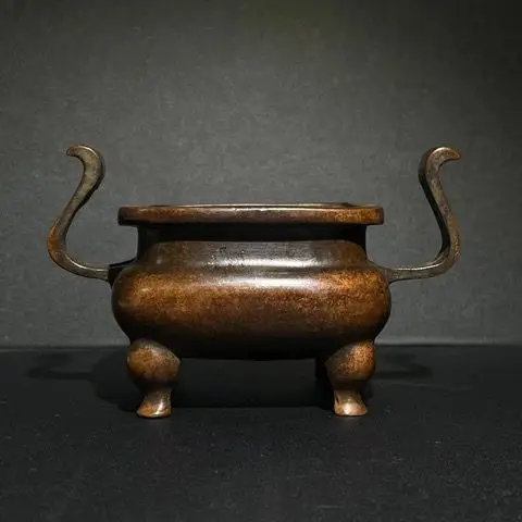 

Antique collection, facing the crown, ears, square mouth egged incense burner, old pulp, aromatherapy home tea ceremony retro