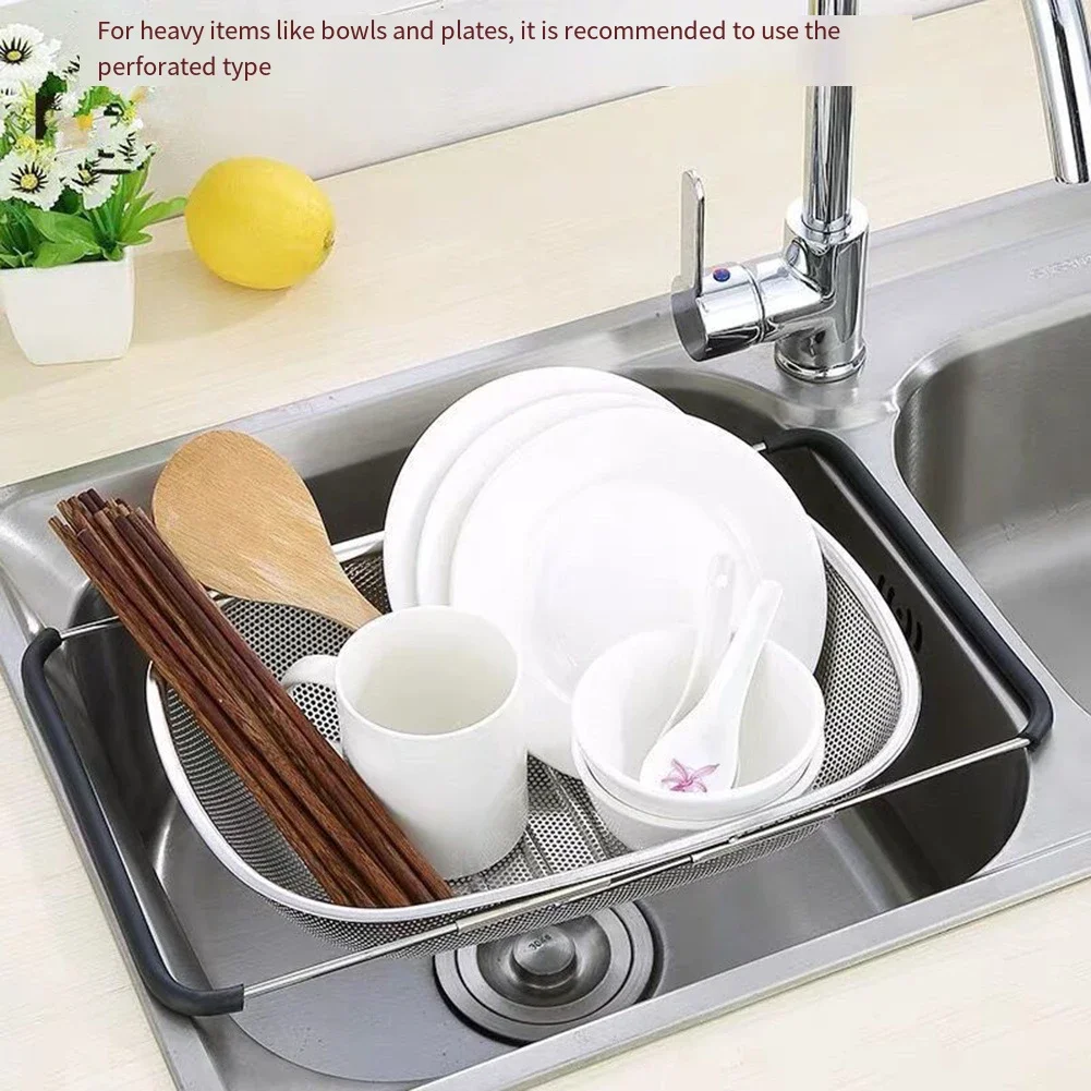 Professional Stainless Steel Colander with 6 Quart Capacity and Expandable Design for Convenient Food Preparation