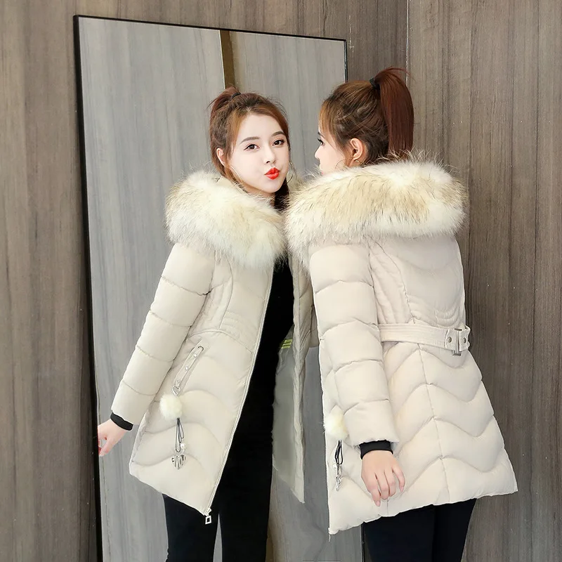 

Женская утолщенная хлопковая куртка на пуху, прилегающая талию и похудение, модный короткий стиль зимы 2025 года