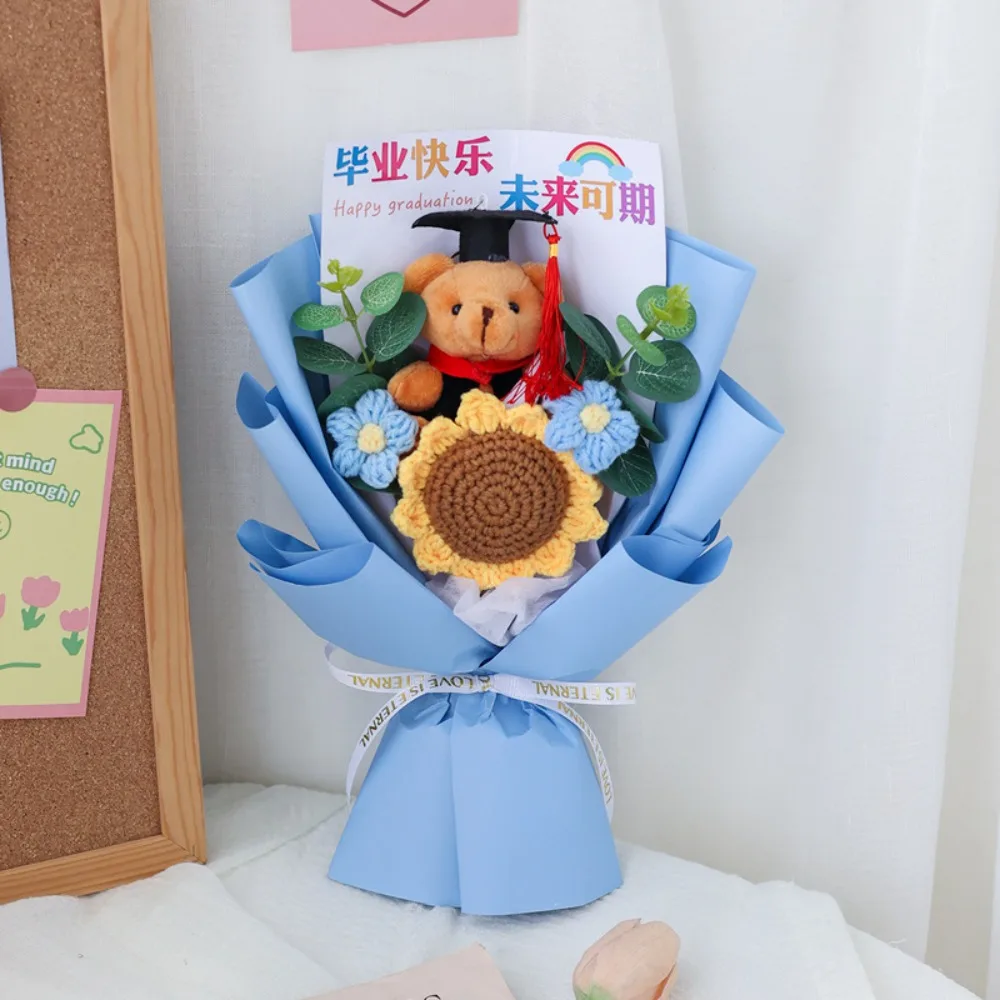 ช่อดอกไม้รับปริญญาหมีดร.แบร์ใหม่ พร้อมสายไฟประดับ ตุ๊กตาหมีดอกทานตะวัน ของตกแต่งช่อดอกไม้รูปสัตว์น่ารัก ของตกแต่งงานปาร์ตี้