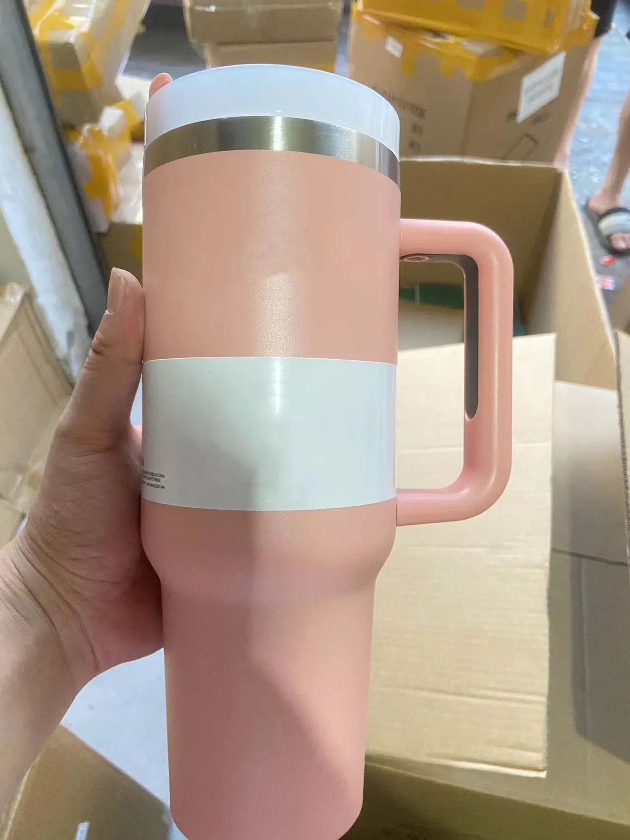 Nueva taza aislada de coche de acero inoxidable de moda