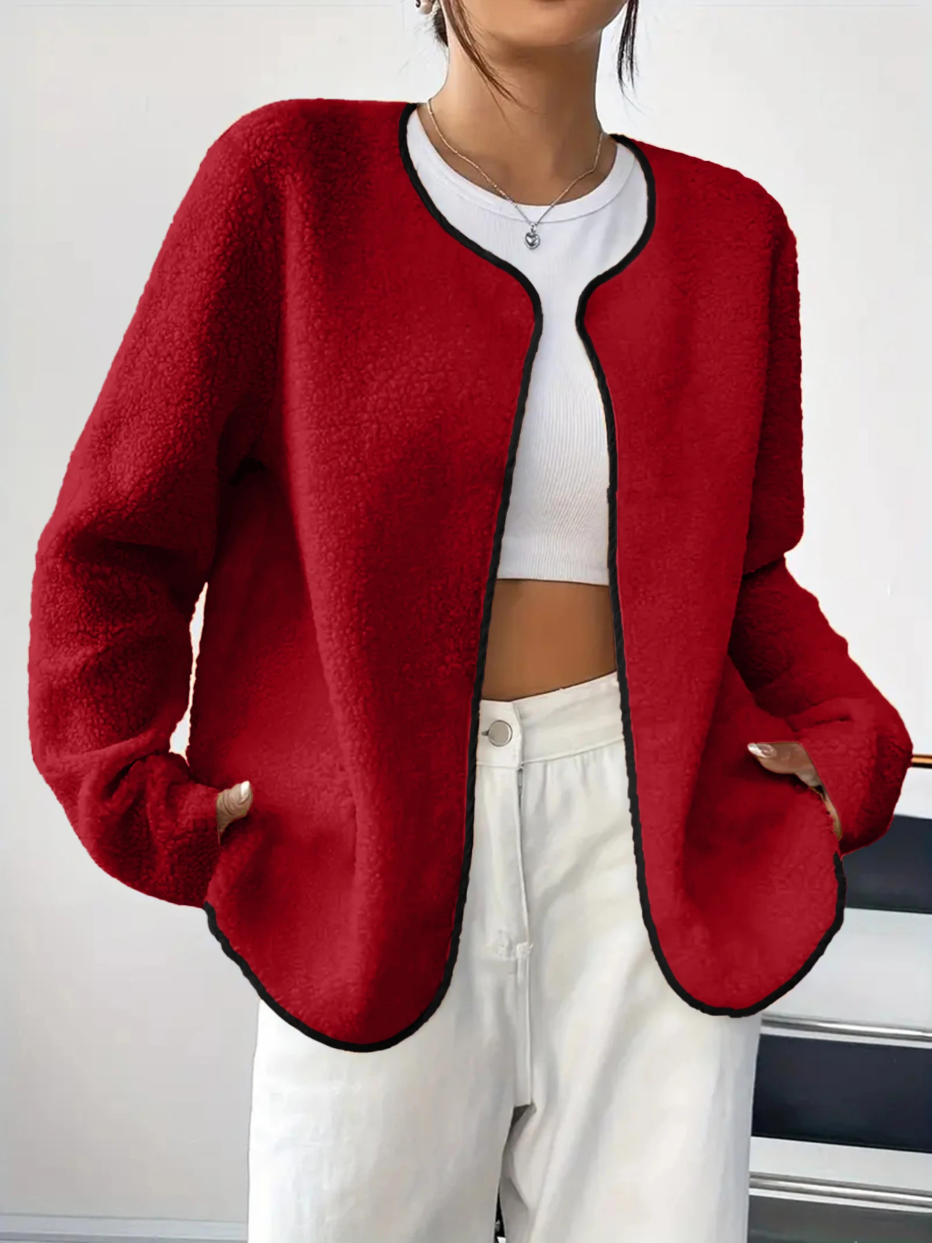 Herfst- en wintermode, eenvoudig en elegant temperament, effen pluche vest met ronde hals en lange mouwen