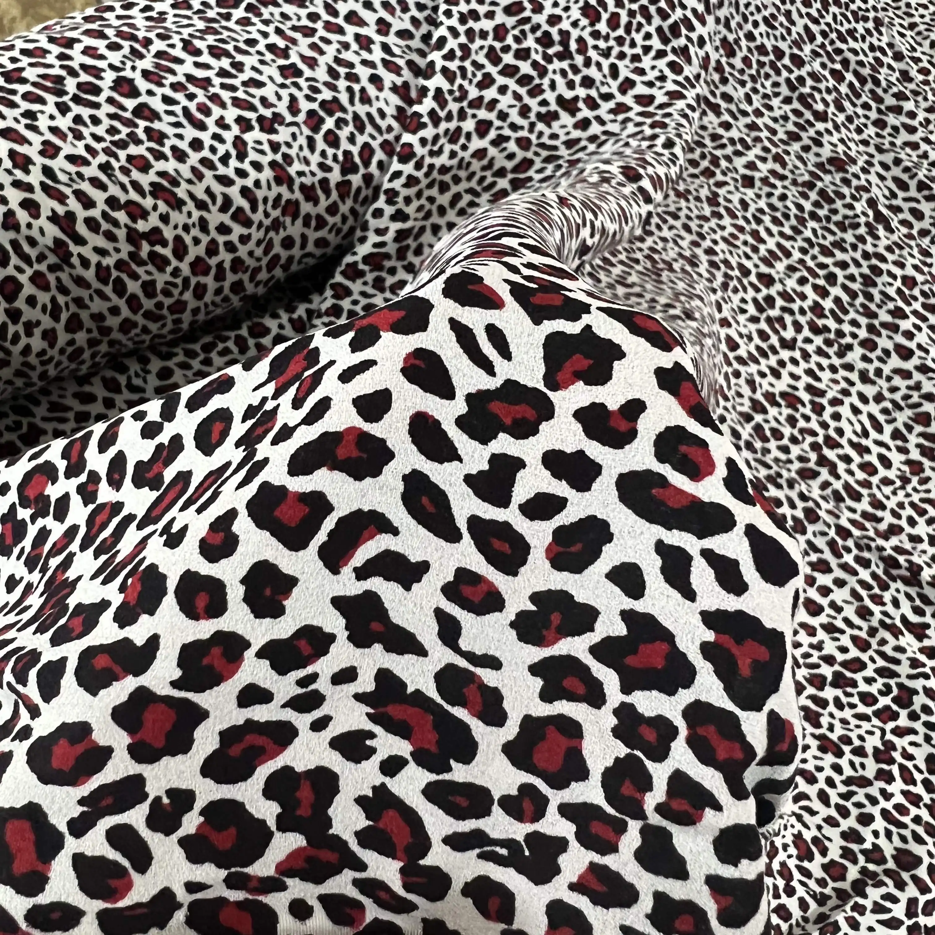 

1 meter 100% Mulberry Silk 19 momme Heavy Silk Fabric Red Leopards Printed 135cm 53" wide by the yard XX354